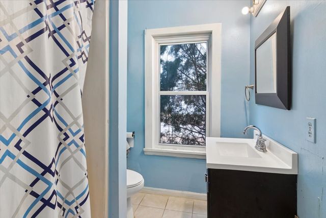 1404 Benton Street, Rockford, IL 61107