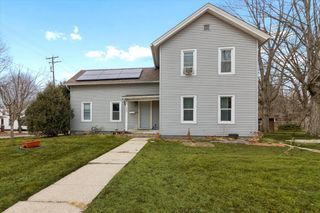 1404 Benton Street, Rockford, IL 61107