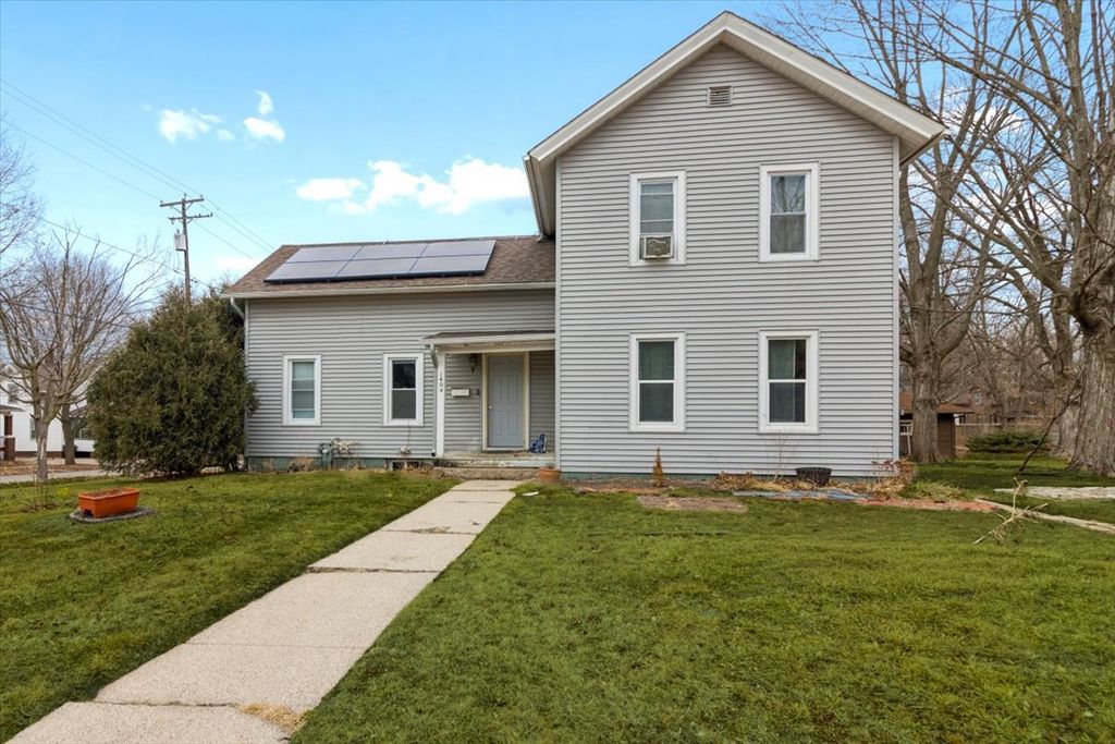 1404 Benton Street, Rockford, IL 61107