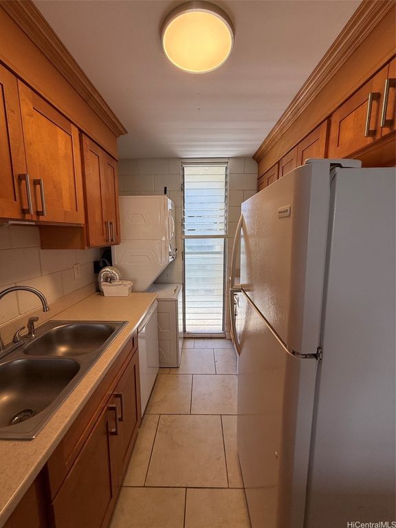 1420 Victoria Street 401, Honolulu, HI 96822