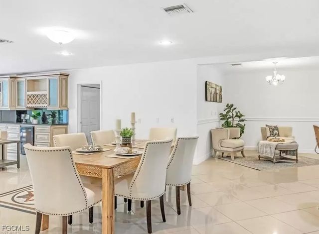 6343 Mark LN, Fort Myers, FL 33966