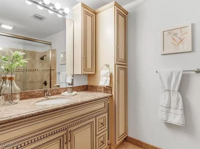 6343 Mark LN, Fort Myers, FL 33966