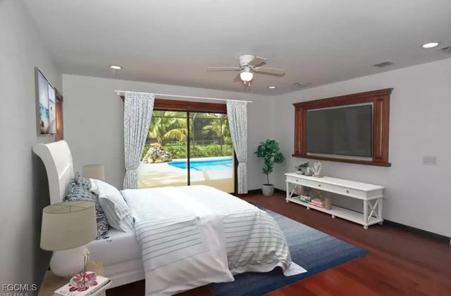 6343 Mark LN, Fort Myers, FL 33966