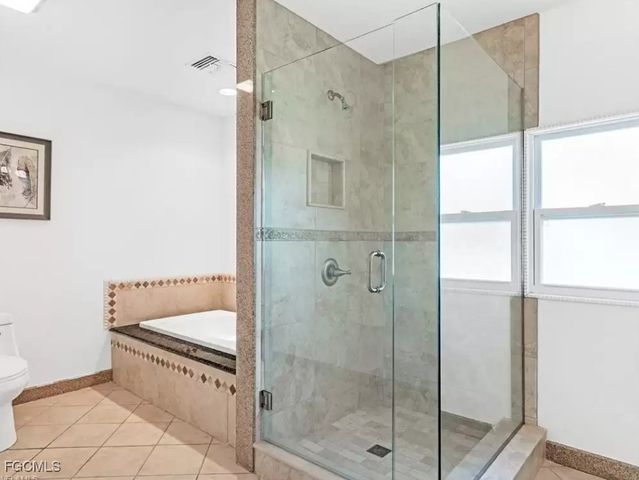 6343 Mark LN, Fort Myers, FL 33966