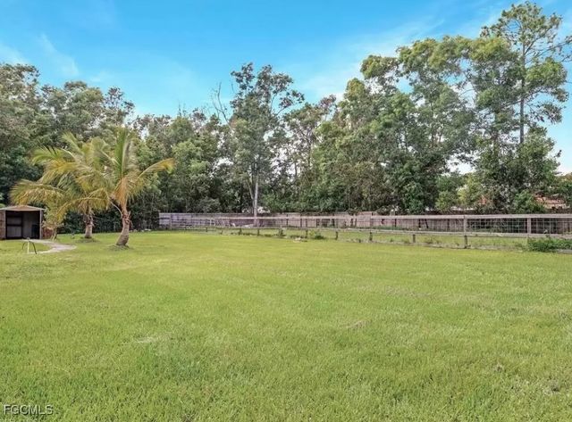 6343 Mark LN, Fort Myers, FL 33966
