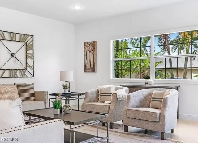 6343 Mark LN, Fort Myers, FL 33966