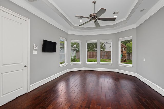 818 W 43rd Street, Houston, TX 77018