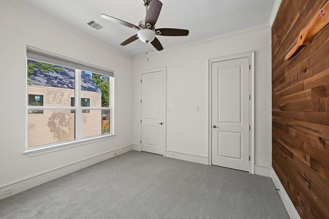 818 W 43rd Street, Houston, TX 77018