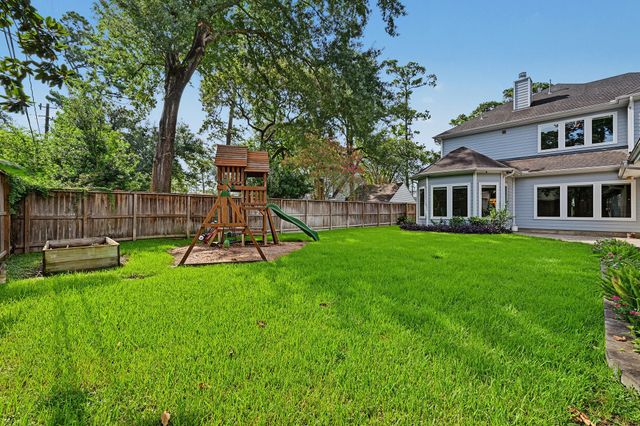 818 W 43rd Street, Houston, TX 77018
