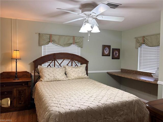 3163 Indian Village LN, North Fort Myers, FL 33917