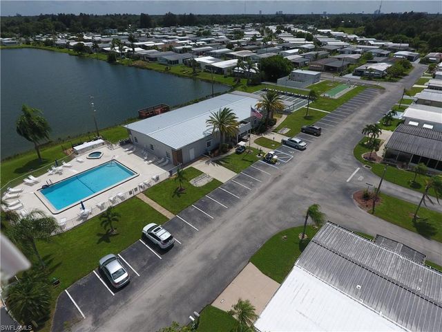 3163 Indian Village LN, North Fort Myers, FL 33917