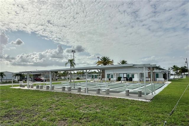 3163 Indian Village LN, North Fort Myers, FL 33917