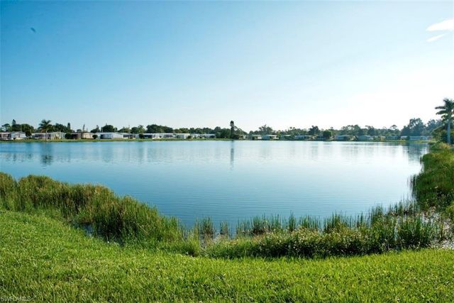 3163 Indian Village LN, North Fort Myers, FL 33917