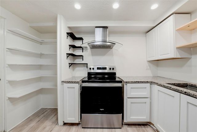 2704 LAWN PLACE, Holiday, FL 34691