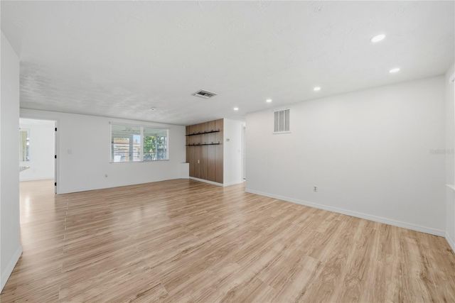 2704 LAWN PLACE, Holiday, FL 34691