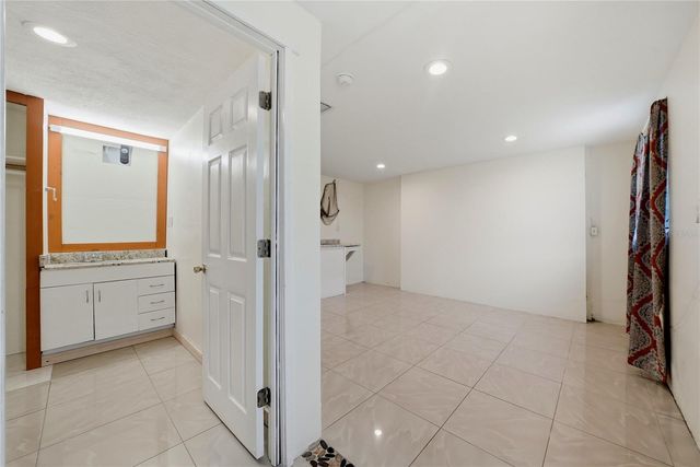 2704 LAWN PLACE, Holiday, FL 34691
