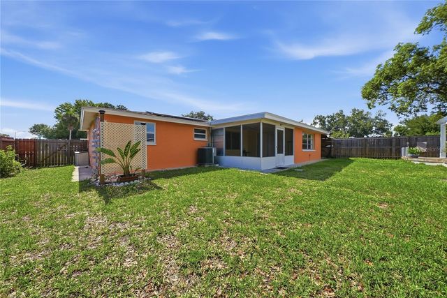 2704 LAWN PLACE, Holiday, FL 34691
