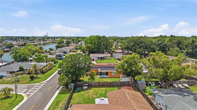 2704 LAWN PLACE, Holiday, FL 34691