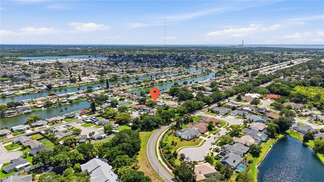 2704 LAWN PLACE, Holiday, FL 34691