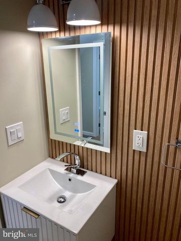 868 WHITEHORSE HAMILTON SQUARE, Hamilton, NJ 08610