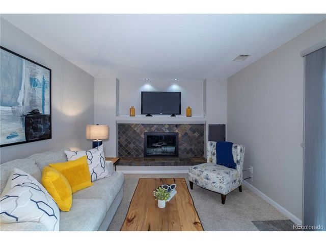 8594 W Fairview Dr, Littleton, CO 80128