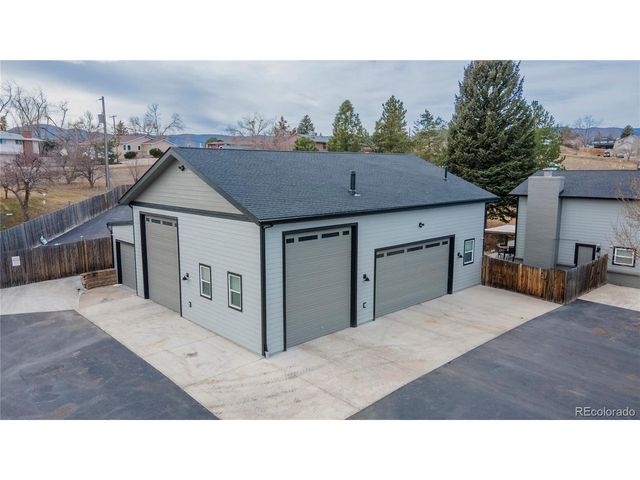 8594 W Fairview Dr, Littleton, CO 80128