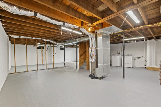 1996 White Conkwright, Winchester, KY 40391