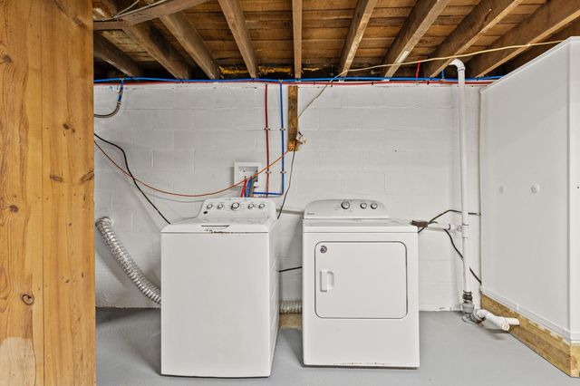 1996 White Conkwright, Winchester, KY 40391