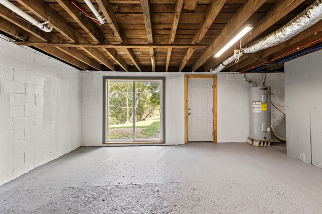 1996 White Conkwright, Winchester, KY 40391