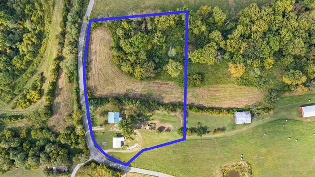 1996 White Conkwright, Winchester, KY 40391