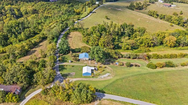 1996 White Conkwright, Winchester, KY 40391