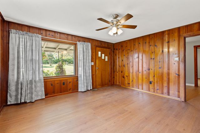 1996 White Conkwright, Winchester, KY 40391