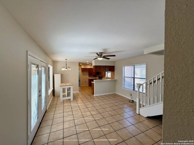 1035 Vanderbilt, San Antonio, TX 78210