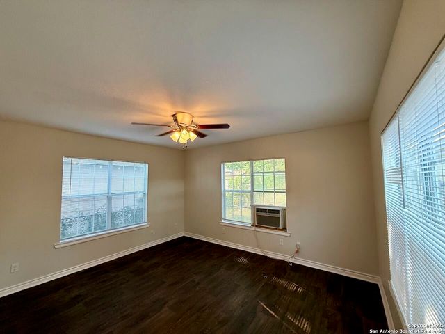 1035 Vanderbilt, San Antonio, TX 78210