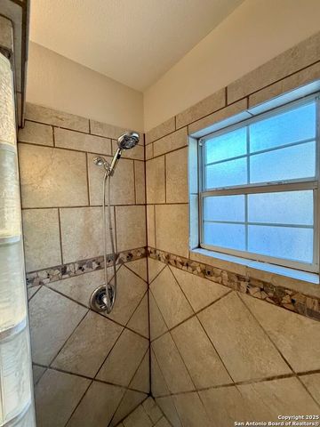 1035 Vanderbilt, San Antonio, TX 78210