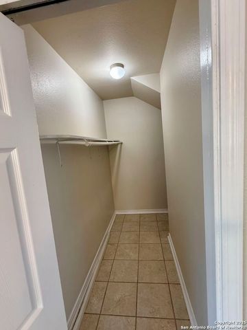 1035 Vanderbilt, San Antonio, TX 78210