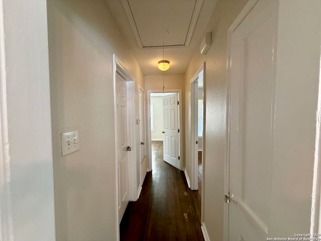 1035 Vanderbilt, San Antonio, TX 78210