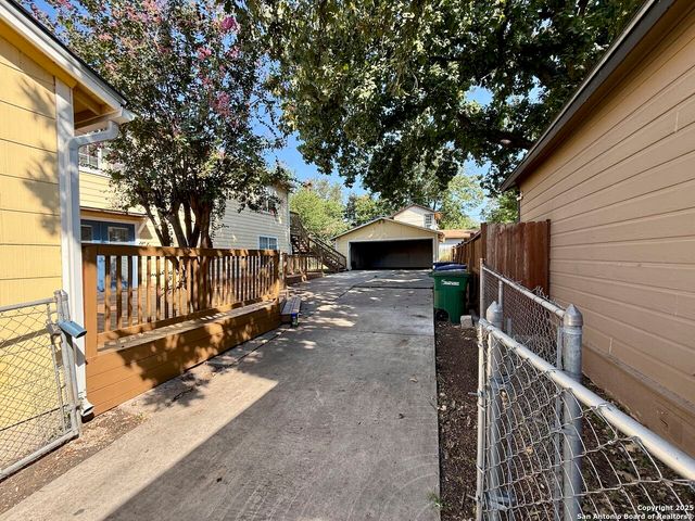 1035 Vanderbilt, San Antonio, TX 78210