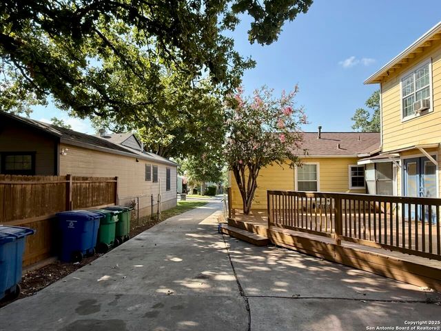 1035 Vanderbilt, San Antonio, TX 78210