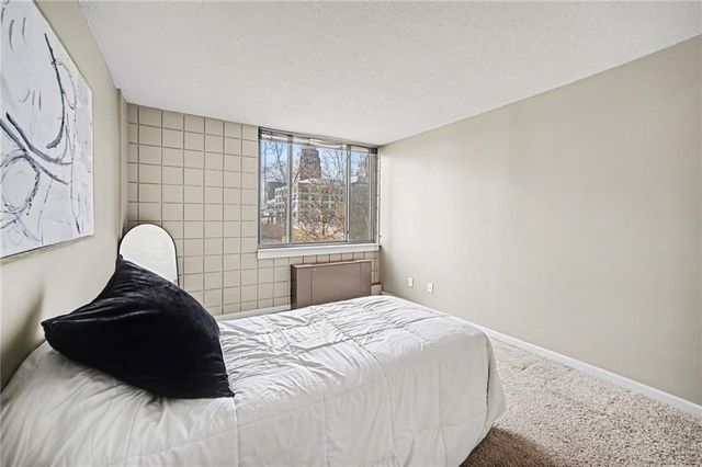 600 E 8th Street 4N, Kansas City, MO 64106