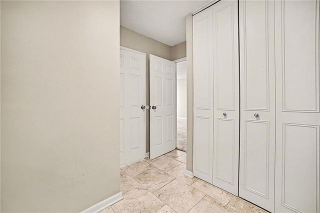 600 E 8th Street 4N, Kansas City, MO 64106