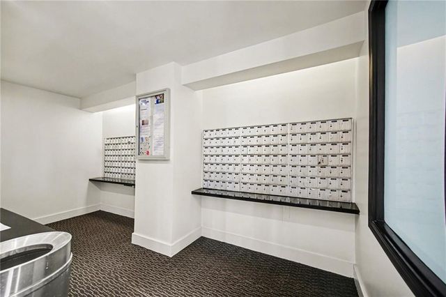 600 E 8th Street 4N, Kansas City, MO 64106