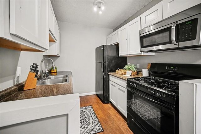 600 E 8th Street 4N, Kansas City, MO 64106