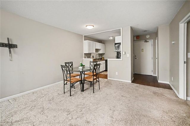 600 E 8th Street 4N, Kansas City, MO 64106