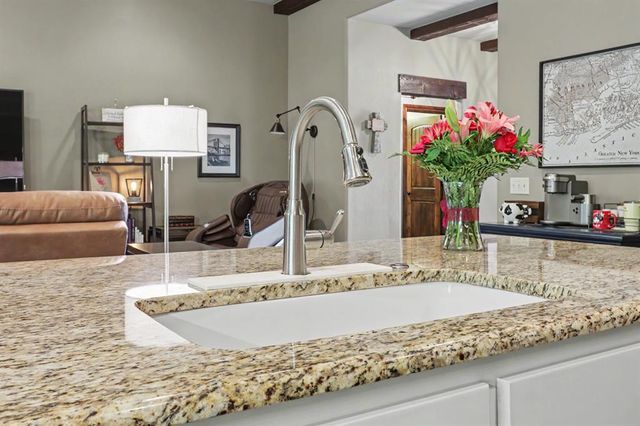 937 Villas Creek Drive, Edmond, OK 73003