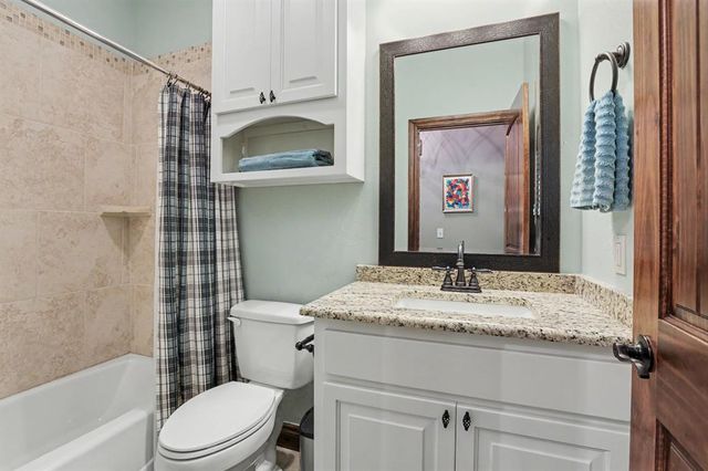 937 Villas Creek Drive, Edmond, OK 73003