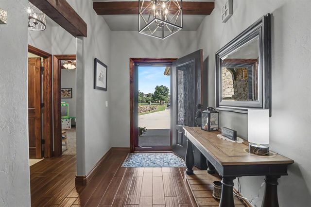 937 Villas Creek Drive, Edmond, OK 73003
