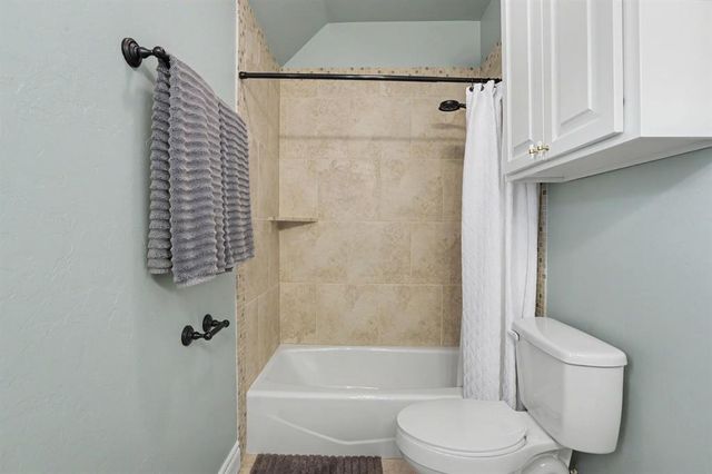 937 Villas Creek Drive, Edmond, OK 73003