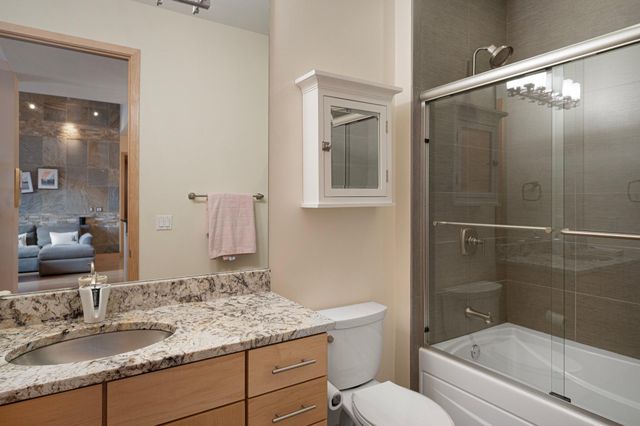 100 3rd Avenue S 406, Minneapolis, MN 55401