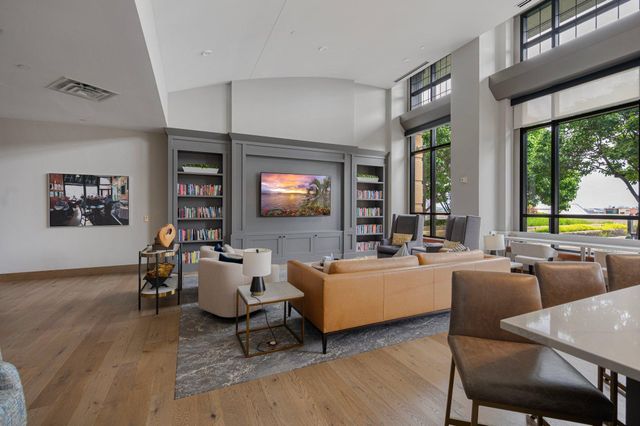 100 3rd Avenue S 406, Minneapolis, MN 55401